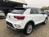 VW T-Roc bei Sportwagen.expert - Abbildung (3 / 15)