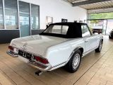 Mercedes-Benz 230 bei Sportwagen.expert - Abbildung (9 / 10)