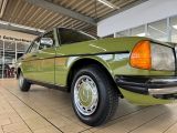 Mercedes-Benz 230 bei Sportwagen.expert - Abbildung (5 / 10)