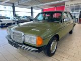 Mercedes-Benz 230 bei Sportwagen.expert - Abbildung (4 / 10)