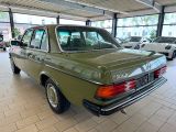 Mercedes-Benz 230 bei Sportwagen.expert - Abbildung (10 / 10)