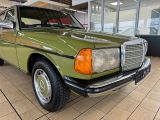 Mercedes-Benz 230 bei Sportwagen.expert - Abbildung (6 / 10)