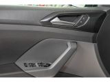 VW T-Cross bei Sportwagen.expert - Abbildung (15 / 15)