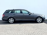 Mercedes-Benz C-Klasse bei Sportwagen.expert - Abbildung (4 / 15)