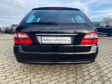 Mercedes-Benz E-Klasse bei Sportwagen.expert - Abbildung (15 / 15)