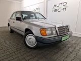 Mercedes-Benz 260 bei Sportwagen.expert - Abbildung (4 / 15)