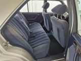 Mercedes-Benz 260 bei Sportwagen.expert - Abbildung (12 / 15)