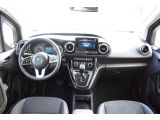 Mercedes-Benz 200 bei Sportwagen.expert - Abbildung (11 / 13)