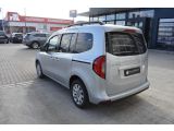 Mercedes-Benz 200 bei Sportwagen.expert - Abbildung (5 / 13)