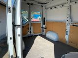 Nissan NV400 bei Sportwagen.expert - Abbildung (13 / 14)