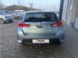Toyota Auris bei Sportwagen.expert - Abbildung (8 / 15)