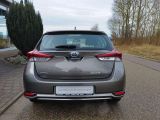 Toyota Auris bei Sportwagen.expert - Abbildung (3 / 15)