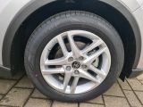 Toyota C-HR bei Sportwagen.expert - Abbildung (4 / 15)