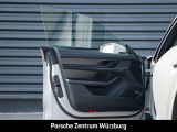 Porsche Taycan bei Sportwagen.expert - Abbildung (12 / 15)