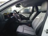 Opel Astra bei Sportwagen.expert - Abbildung (7 / 15)