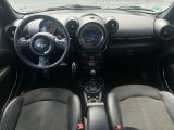 Mini Cooper bei Sportwagen.expert - Abbildung (9 / 12)