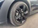 Mini Cooper bei Sportwagen.expert - Abbildung (13 / 15)