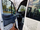 Ford Transit bei Sportwagen.expert - Abbildung (8 / 15)