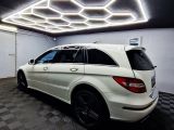 Mercedes-Benz R-Klasse bei Sportwagen.expert - Abbildung (4 / 15)