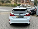 Ford Fiesta bei Sportwagen.expert - Abbildung (4 / 5) Ford Fiesta bei Sportwagen.expert - Abbildung (4 / 5)