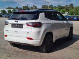 Jeep Compass bei Sportwagen.expert - Abbildung (4 / 14)