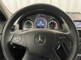 Mercedes-Benz C-Klasse bei Sportwagen.expert - Abbildung (14 / 15)