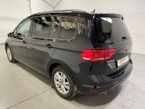 VW Touran bei Sportwagen.expert - Abbildung (2 / 15)