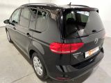 VW Touran bei Sportwagen.expert - Abbildung (2 / 15) VW Touran bei Sportwagen.expert - Abbildung (2 / 15)