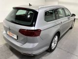 VW Passat bei Sportwagen.expert - Abbildung (3 / 15)