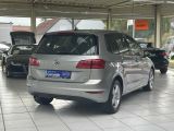 VW Golf Sportsvan bei Sportwagen.expert - Abbildung (2 / 15)