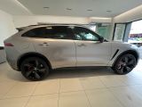 Jaguar F-Pace bei Sportwagen.expert - Abbildung (4 / 15)