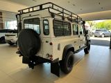 Land Rover Defender bei Sportwagen.expert - Abbildung (5 / 15)