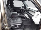 Land Rover Defender bei Sportwagen.expert - Abbildung (7 / 9)