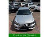 Mercedes-Benz E-Klasse bei Sportwagen.expert - Abbildung (2 / 15) Mercedes-Benz E-Klasse bei Sportwagen.expert - Abbildung (2 / 15)