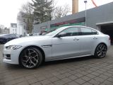 Jaguar XE bei Sportwagen.expert - Abbildung (2 / 10)