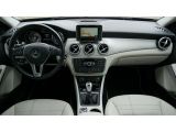 Mercedes-Benz GLA-Klasse bei Sportwagen.expert - Abbildung (11 / 15)