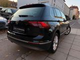 VW Tiguan bei Sportwagen.expert - Abbildung (7 / 15)