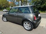 Mini Cooper bei Sportwagen.expert - Abbildung (6 / 14)