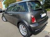 Mini Cooper bei Sportwagen.expert - Abbildung (5 / 14)