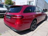 Mercedes-Benz E-Klasse bei Sportwagen.expert - Abbildung (7 / 15)