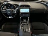 Jaguar XE bei Sportwagen.expert - Abbildung (8 / 15)