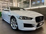 Jaguar XE bei Sportwagen.expert - Abbildung (3 / 15)