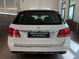 Mercedes-Benz E-Klasse bei Sportwagen.expert - Abbildung (11 / 15)