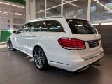 Mercedes-Benz E-Klasse bei Sportwagen.expert - Abbildung (8 / 15)