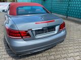 Mercedes-Benz E 250 Cabrio bei Sportwagen.expert - Abbildung (8 / 15)