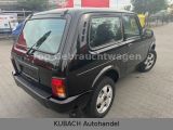 Lada Niva bei Sportwagen.expert - Abbildung (8 / 14)