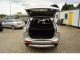 Mitsubishi Outlander bei Sportwagen.expert - Abbildung (8 / 15)