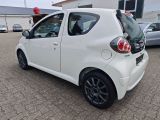 Toyota Aygo bei Sportwagen.expert - Abbildung (5 / 14)
