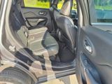 Jeep Cherokee bei Sportwagen.expert - Abbildung (13 / 15)