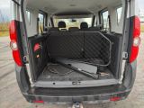 Opel Combo bei Sportwagen.expert - Abbildung (9 / 15)